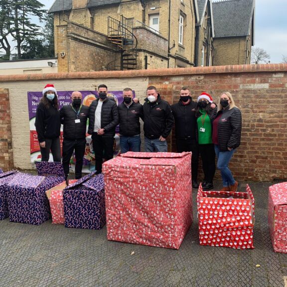 Panther Logistics Colleagues Help Spread Festive Cheer For Hospital Patients